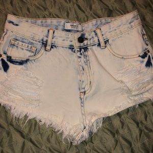 Light jean shorts